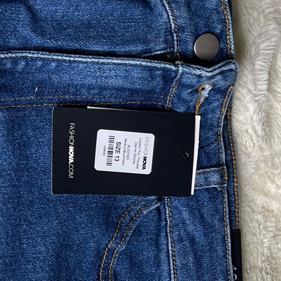 Distressed Jean Shorts - Picture 3 of 4